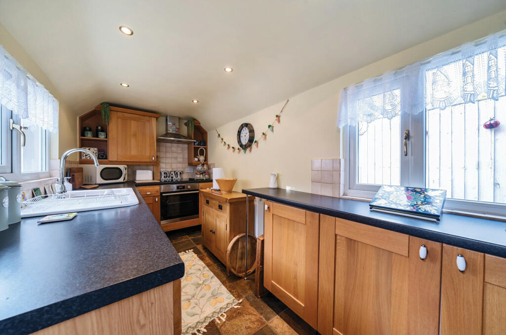 Additional image 8 of The Causeway, Dunmow, Essex, CM6