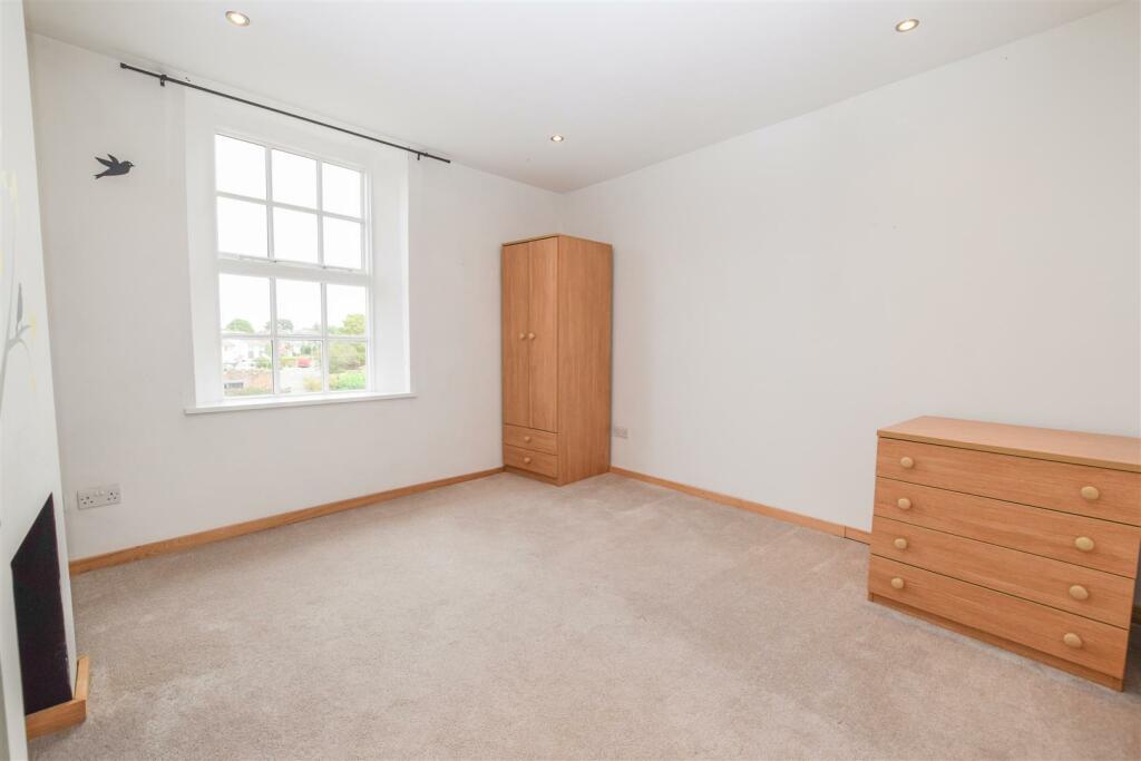 Additional image 14 of Victoria Road, Little Neston, Neston