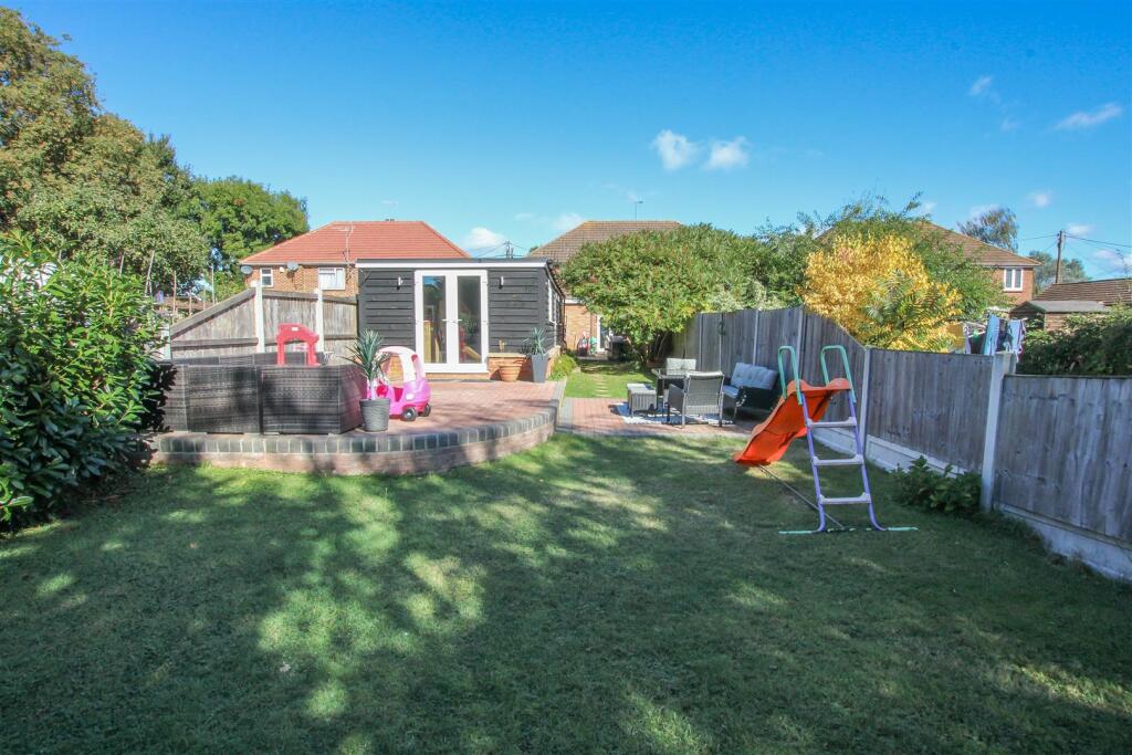 Additional image 15 of Cadogan Avenue, West Horndon, Brentwood