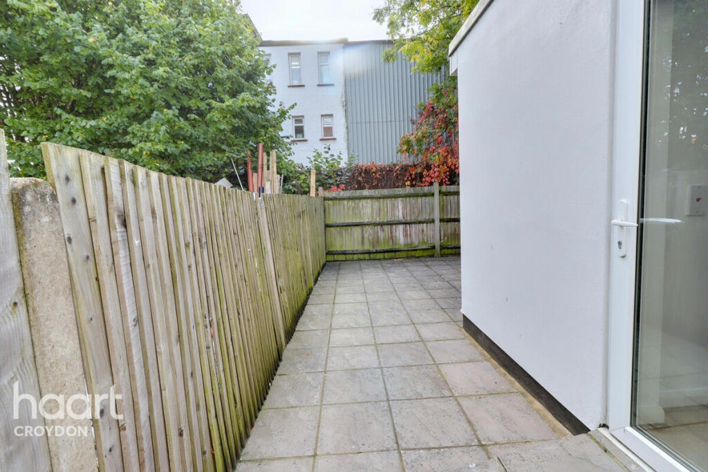 Additional image 22 of Thornton Avenue, Croydon