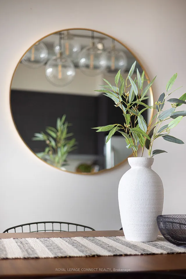 Additional image 19 of 510 King St Unit 807