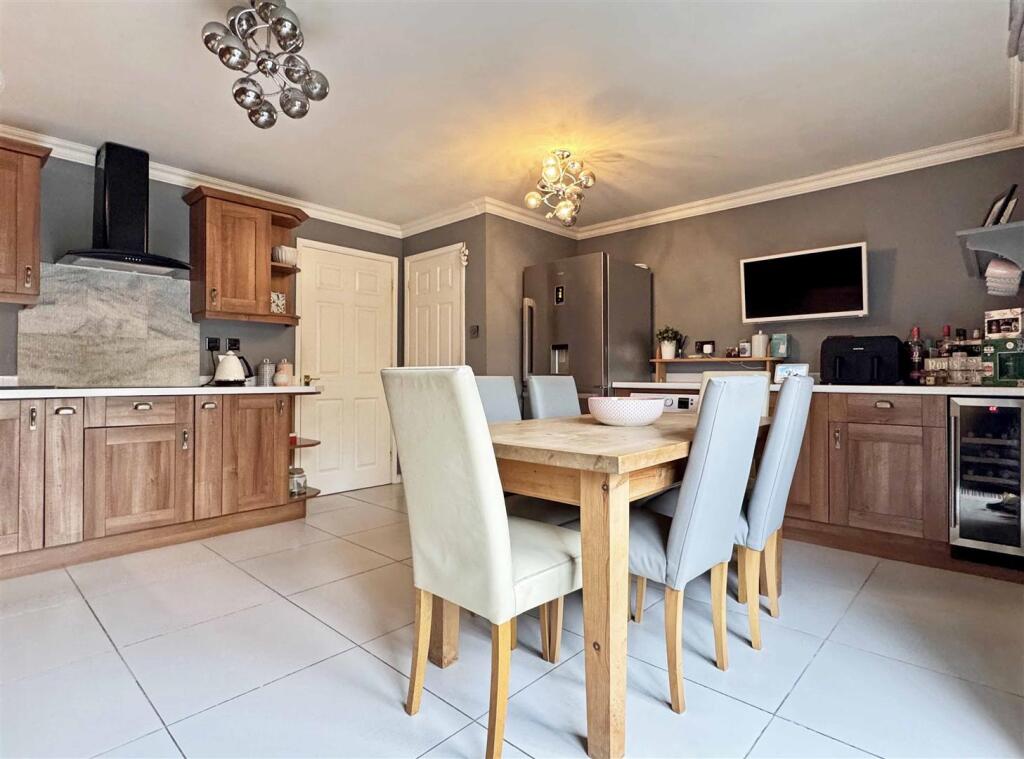 Additional image 21 of Shimbrooks, Great Leighs, Chelmsford