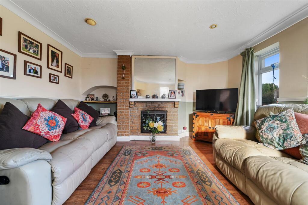Additional image 8 of Byng Crescent, Thorpe-Le-Soken