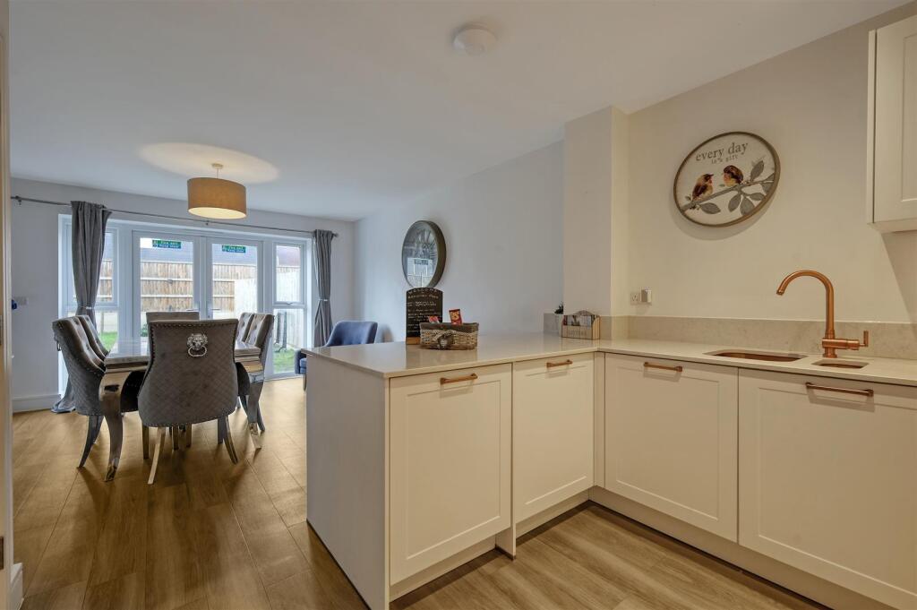 Additional image 9 of Grantham Drive, Chelmsford