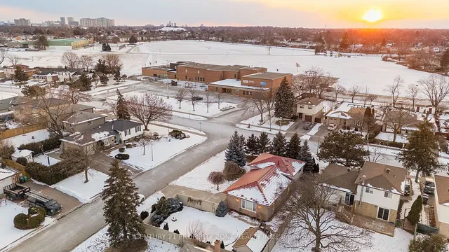 Additional image 40 of 66 Gondola Cres