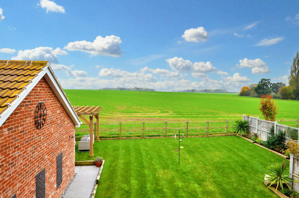 Additional image 22 of Manningtree, CO11