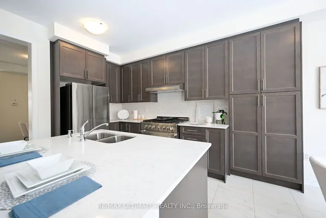 Additional image 10 of 18 Thresher St