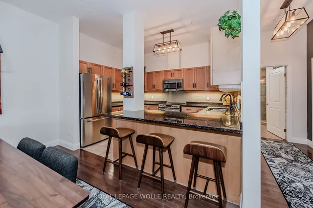 Additional image 18 of 165 Duke St Unit 315