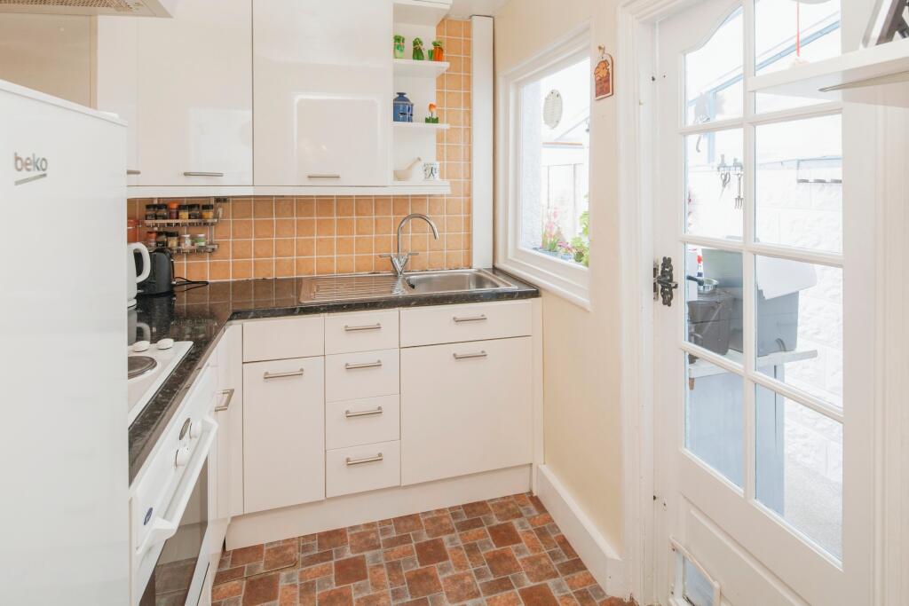 Additional image 4 of Spring Park Road, Croydon, CR0