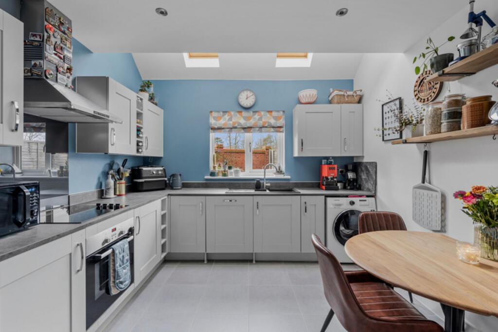 Additional image 3 of Willow Crescent, Colchester, CO4