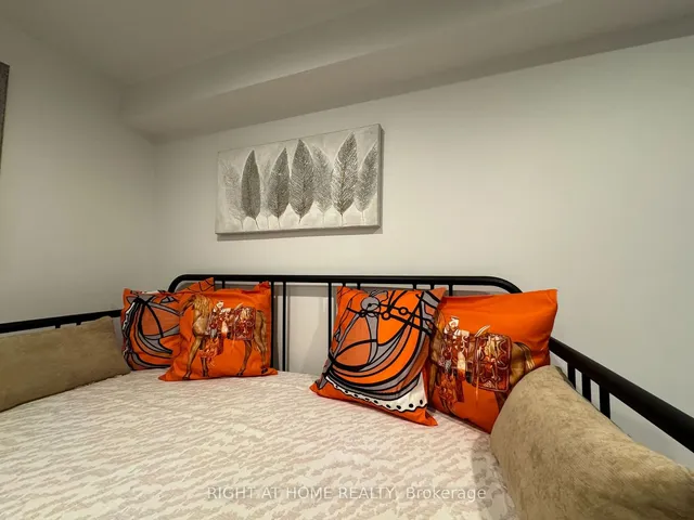 Additional image 5 of 1196 Avenue Rd