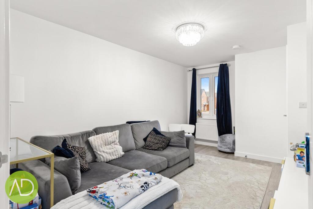 Additional image 4 of Hawfinch Crescent, Old Harlow, Essex