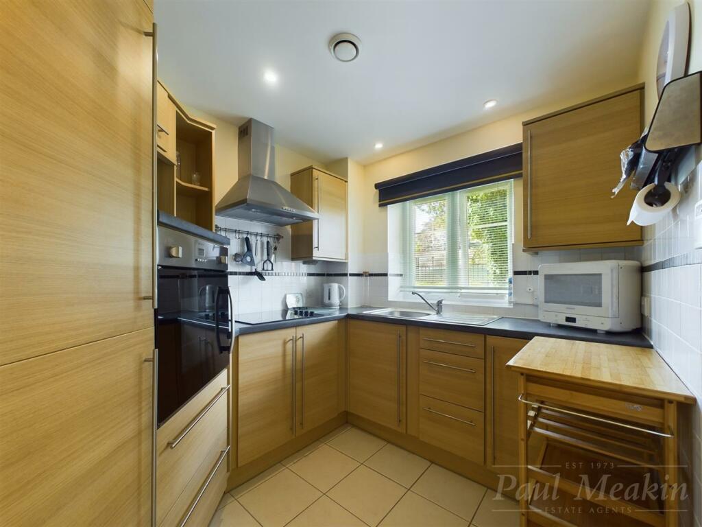 Additional image 3 of Limpsfield Road, South Croydon
