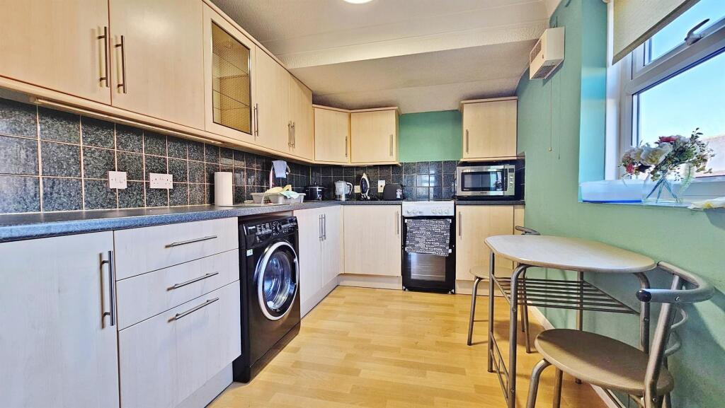 Additional image 9 of North Street, Walton On The Naze