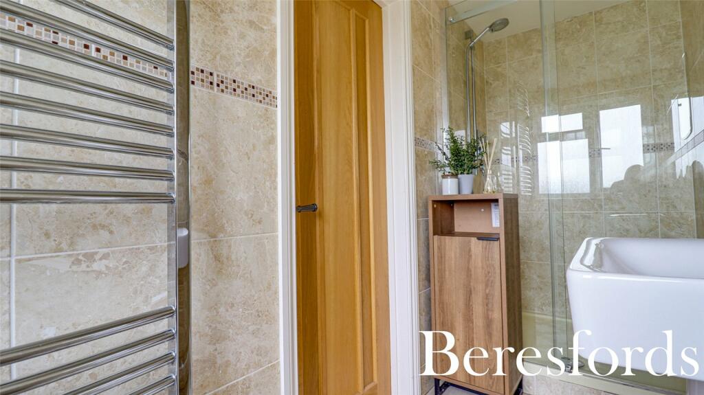 Additional image 18 of Coxtie Green Road, Pilgrims Hatch, CM14