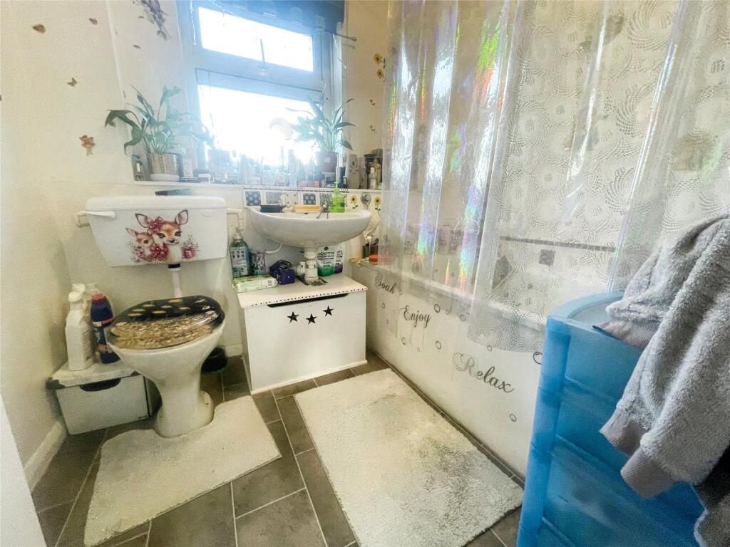 Additional image 4 of Wissants, Harlow, Essex