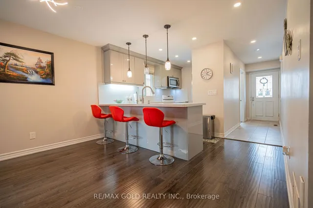 Additional image 6 of 4 Simmons Blvd