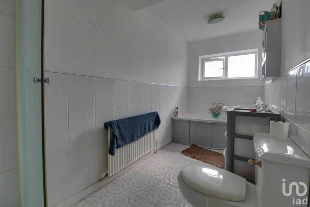 Additional image 15 of Hookfield, Harlow, CM18