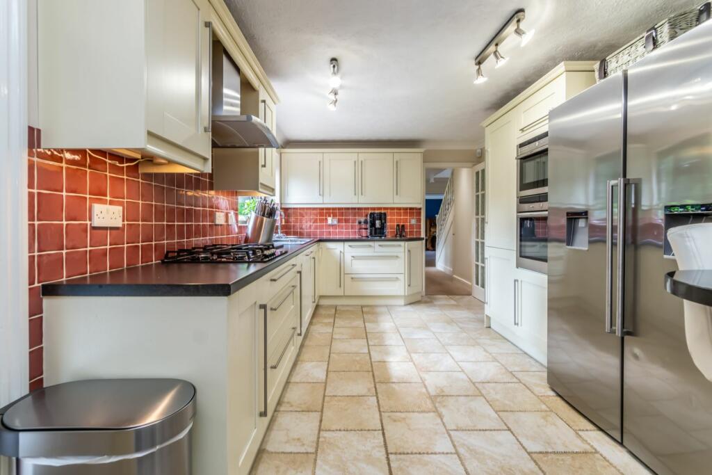 Additional image 10 of Birchwood Lane, Caterham, CR3