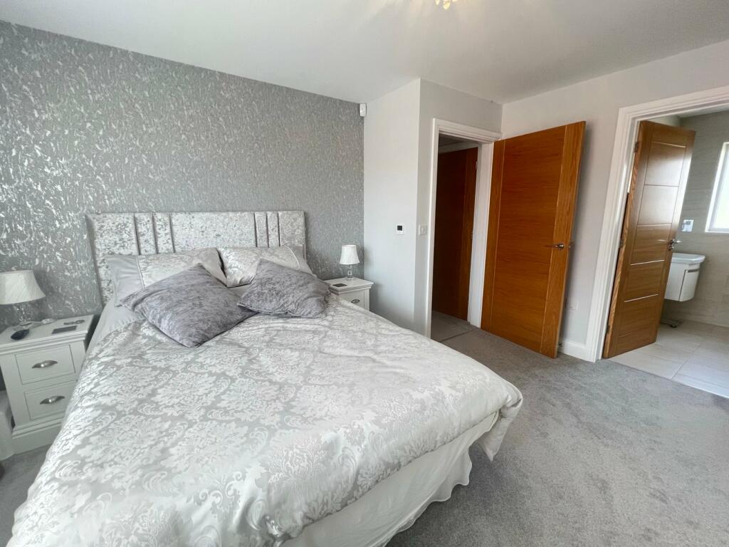 Additional image 20 of Farm Close, KIRBY CROSS, Frinton on Sea, CO13