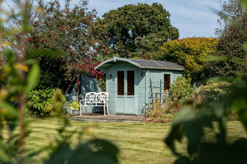 Additional image 28 of Lees Lane, Neston