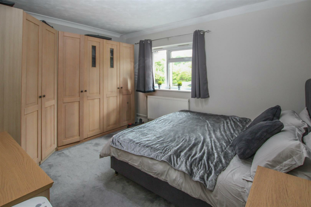 Additional image 28 of Honeypot Lane, Brentwood