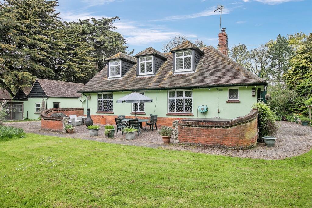 Additional image 10 of Thorpe Park Lane, Thorpe-Le-Soken, Clacton-On-Sea