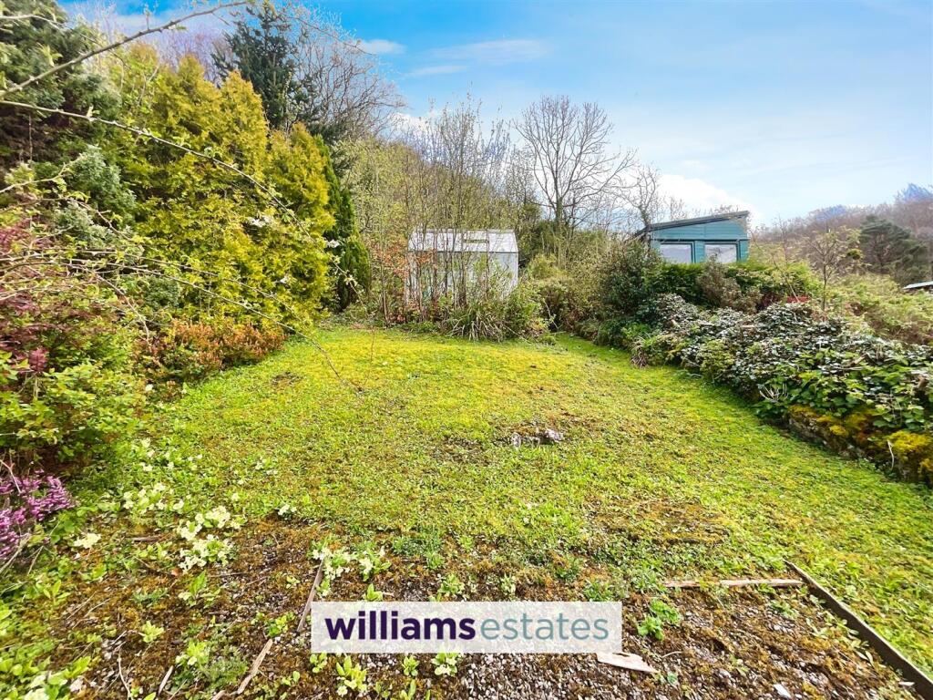 Additional image 14 of Village Road, Mold