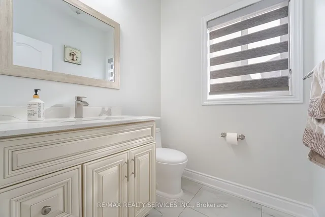 Additional image 14 of 4 Runnymede Cres