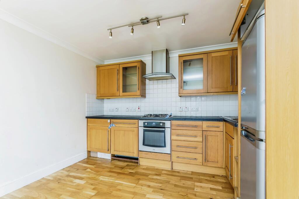 Additional image 8 of Godstone Road, Whyteleafe, Surrey, CR3