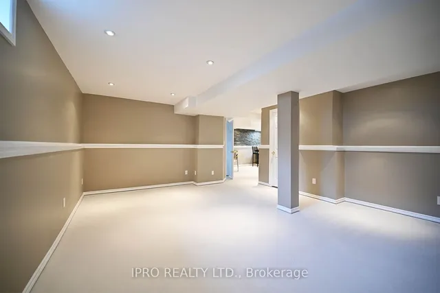 Additional image 28 of 21 Vista Green Cres