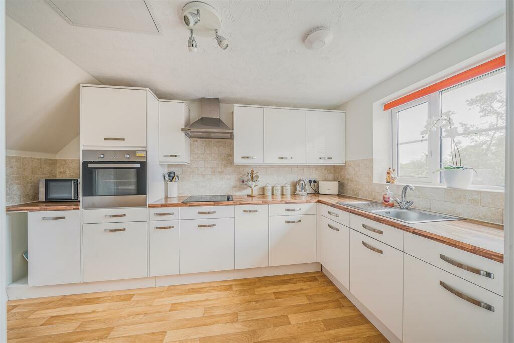Additional image 4 of Greenacres Lodge, Warlingham