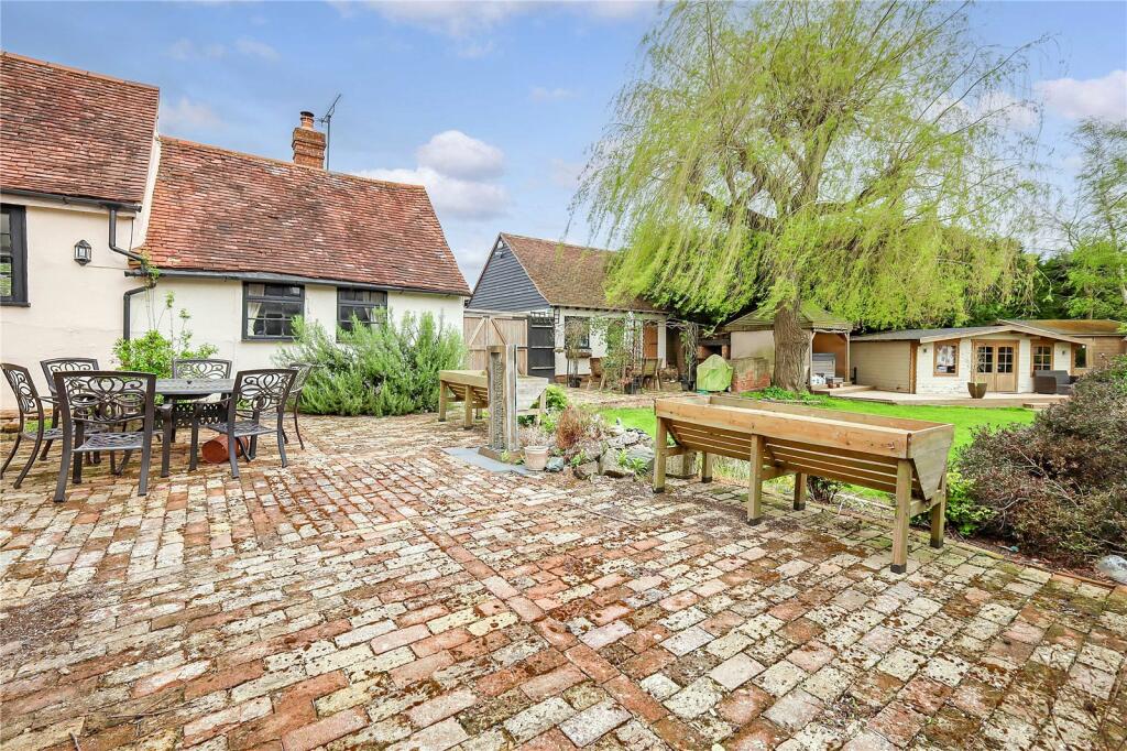 Additional image 27 of East Hanningfield Road, Rettendon Common, CM3