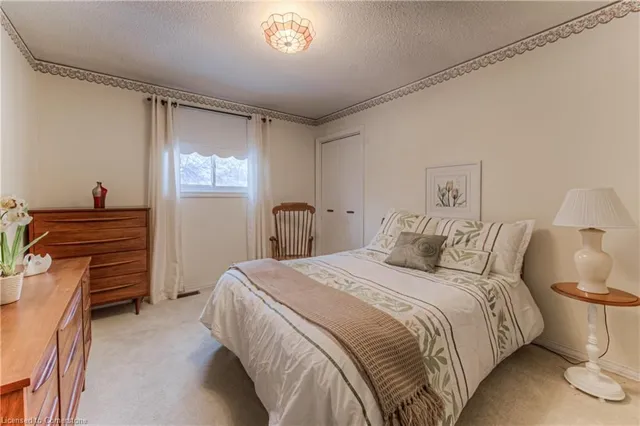 Additional image 25 of 16 Woodview Cres