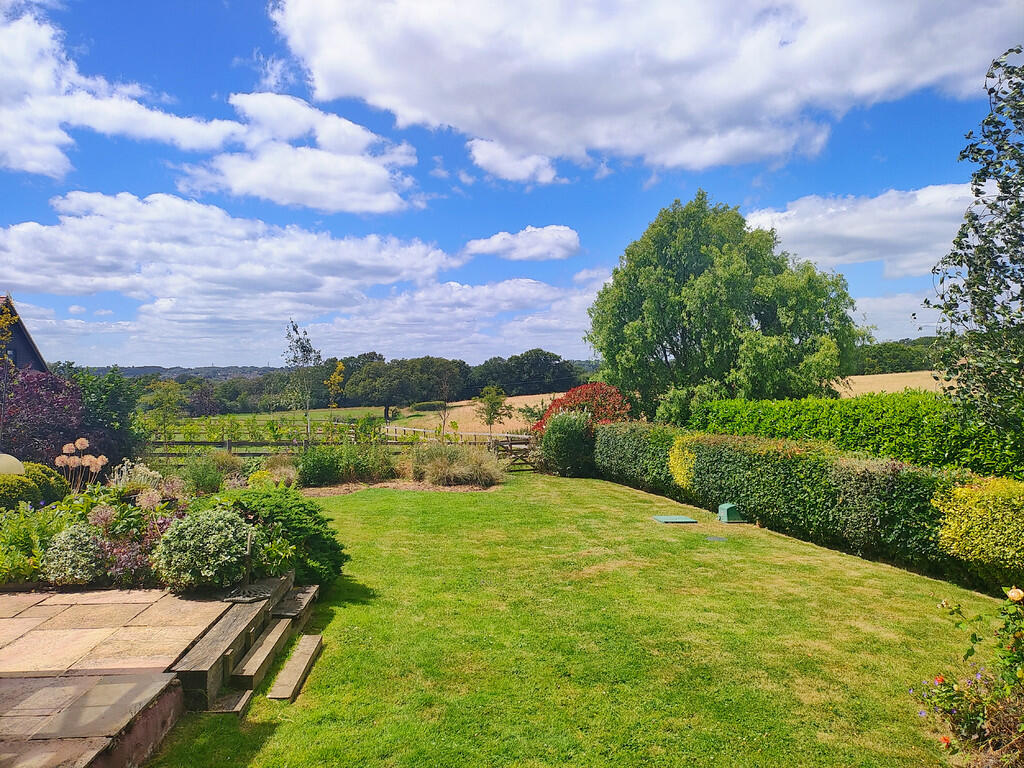 Additional image 16 of Mount End, Theydon Mount