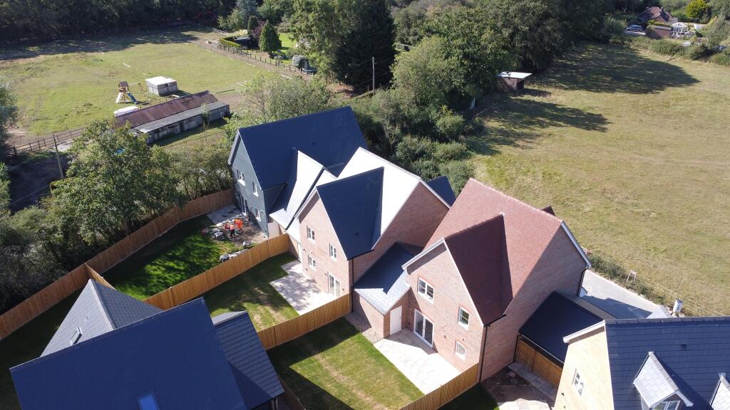 Additional image 10 of Hawthorn Close, Main Road, Bicknacre, Chelmsford