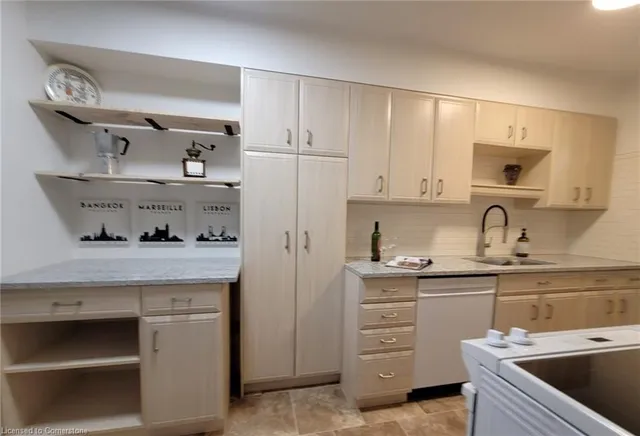 Additional image 11 of 81 Church St Unit 603