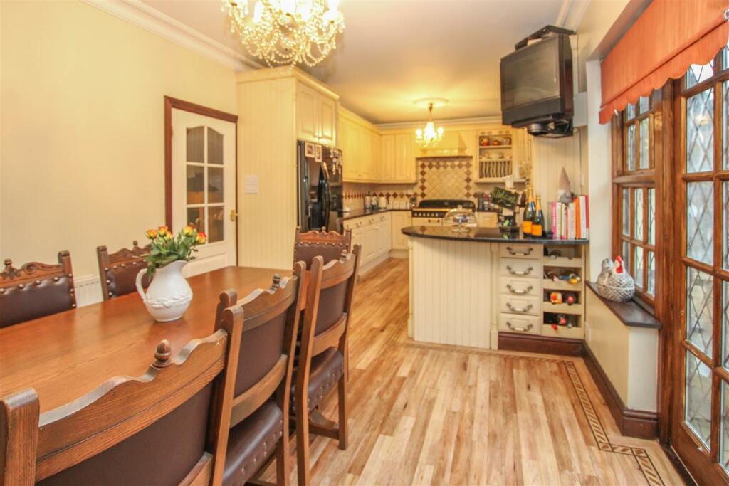 Additional image 9 of Nags Head Lane, Brentwood