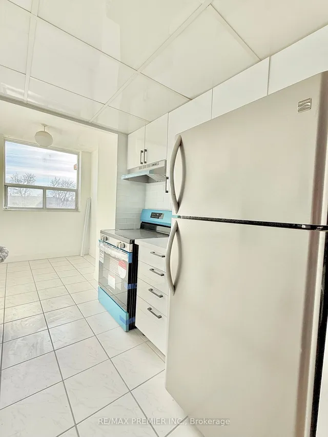 Additional image 3 of 3 Lisa St Unit 312