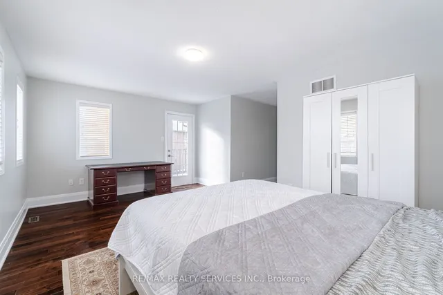 Additional image 29 of 57 Legend Lane