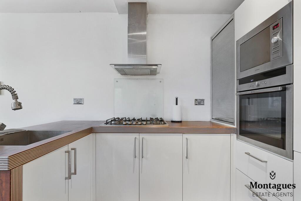 Additional image 15 of Hemnall Street, Epping, CM16