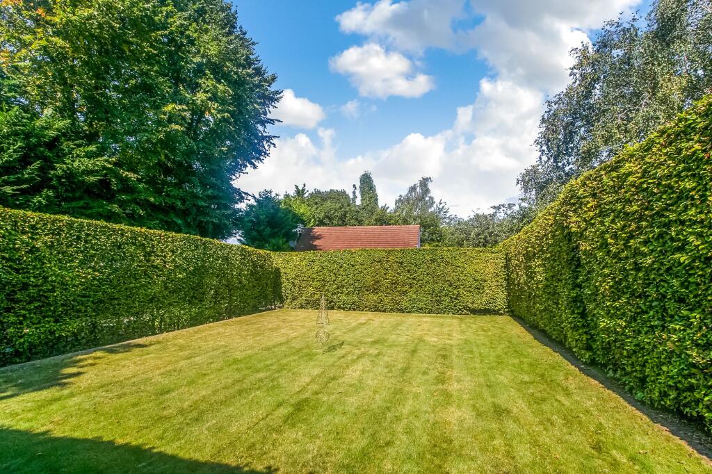 Additional image 7 of Castlemaine Avenue, South Croydon, CR2