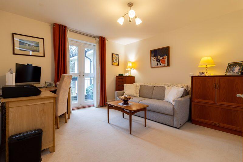 Additional image 8 of East Parkside, Warlingham