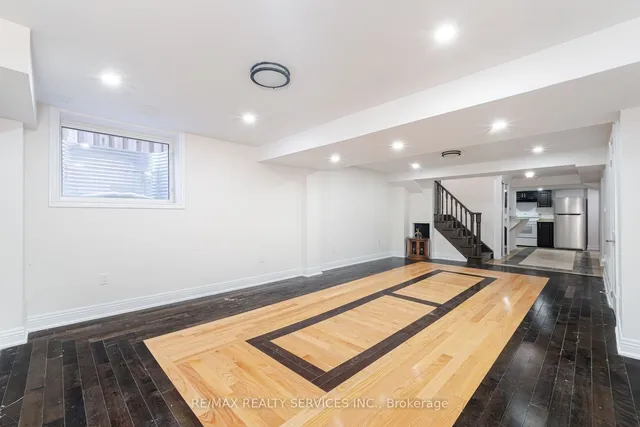 Additional image 39 of 57 Legend Lane