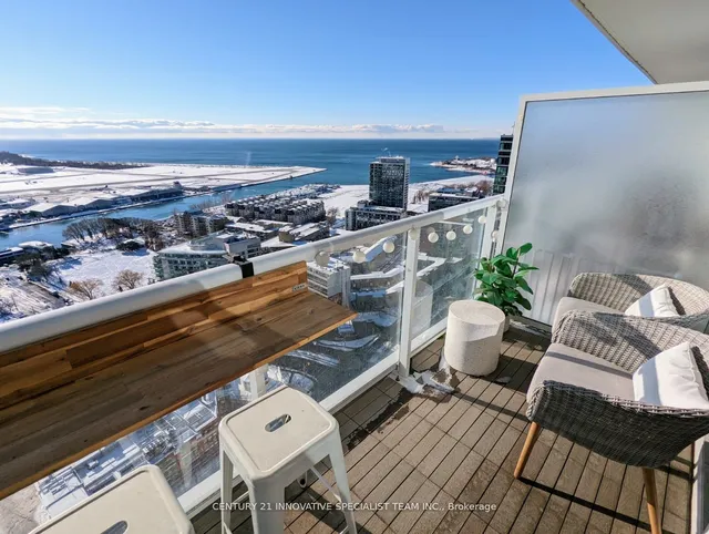 Additional image 8 of 17 Bathurst St Unit 3915