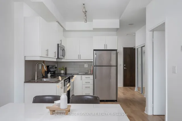 Additional image 8 of 17 Kenaston Gdns Unit 613