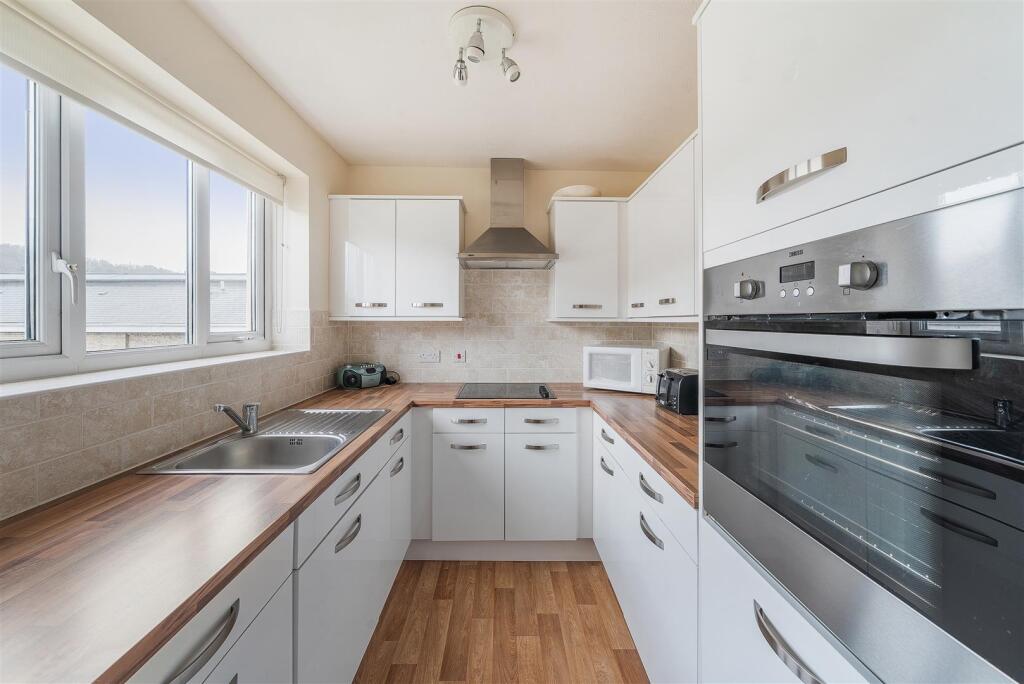 Additional image 2 of Caterham Lodge, Caterham