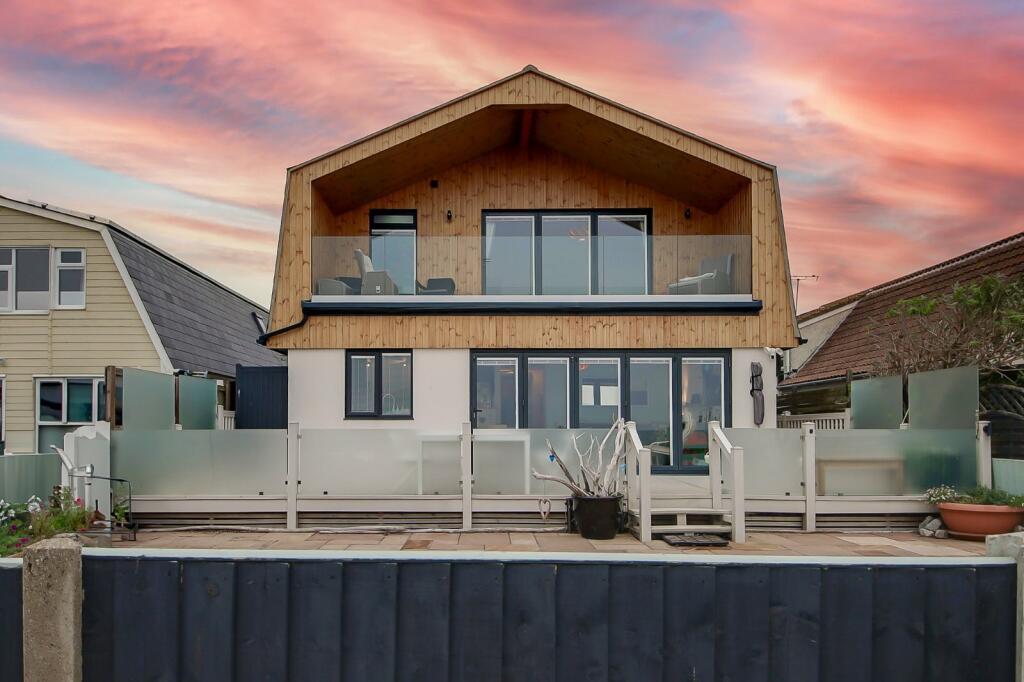 Additional image 4 of Eastern Promenade, Point Clear Bay, Essex, CO16