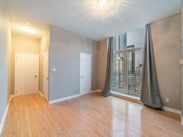 Additional image 16 of 410 Queens Quay Unit UPH3
