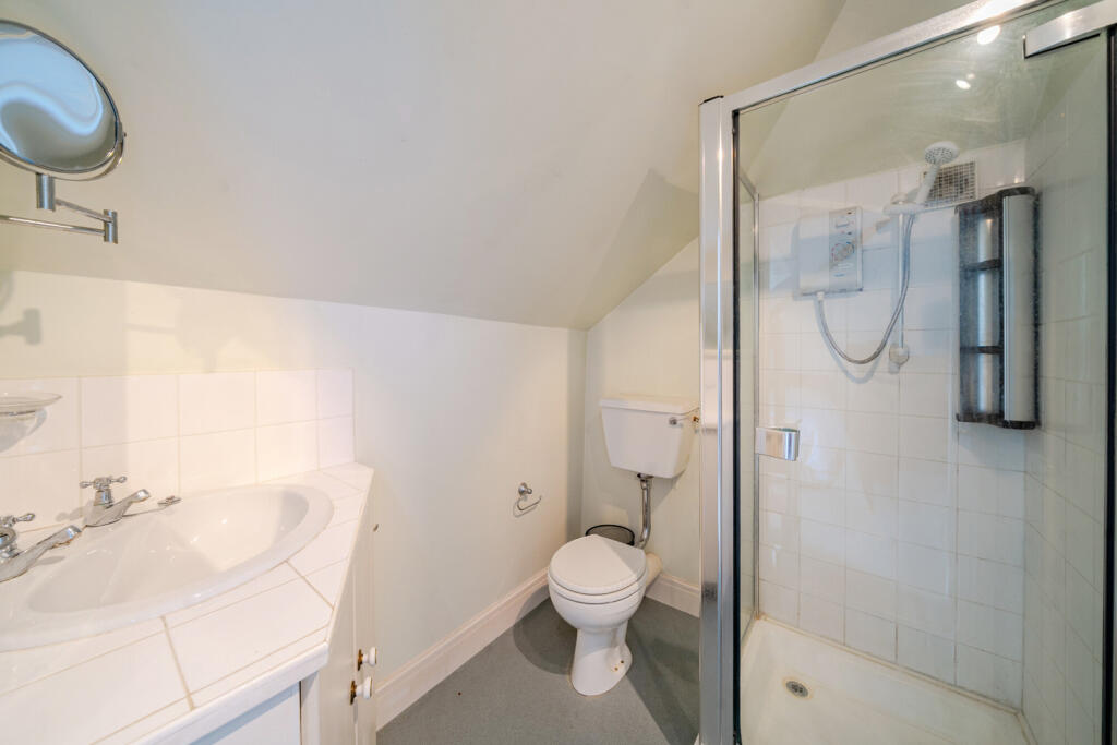 Additional image 11 of Devonshire Way, Croydon